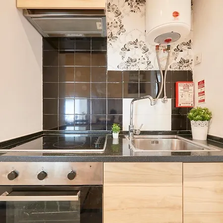 Sunny With Balcony! Апартаменты