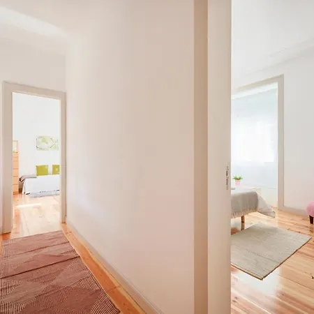 Apartment Sunny With Balcony! Lisbon